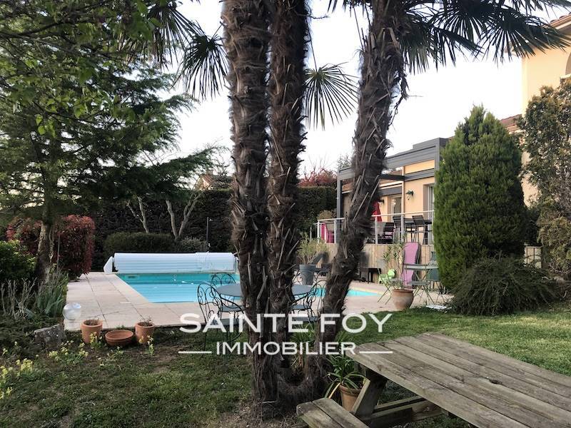 2021444 image1 - Sainte Foy Immobilier - Ce sont des agences immobilières dans l'Ouest Lyonnais spécialisées dans la location de maison ou d'appartement et la vente de propriété de prestige.