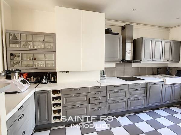 2021469 image4 - Sainte Foy Immobilier - Ce sont des agences immobilières dans l'Ouest Lyonnais spécialisées dans la location de maison ou d'appartement et la vente de propriété de prestige.