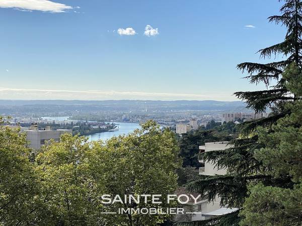 2021261 image10 - Sainte Foy Immobilier - Ce sont des agences immobilières dans l'Ouest Lyonnais spécialisées dans la location de maison ou d'appartement et la vente de propriété de prestige.
