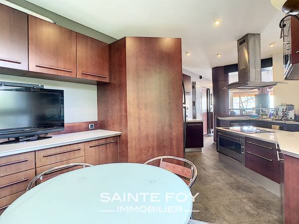 2021481 image5 - Sainte Foy Immobilier - Ce sont des agences immobilières dans l'Ouest Lyonnais spécialisées dans la location de maison ou d'appartement et la vente de propriété de prestige.