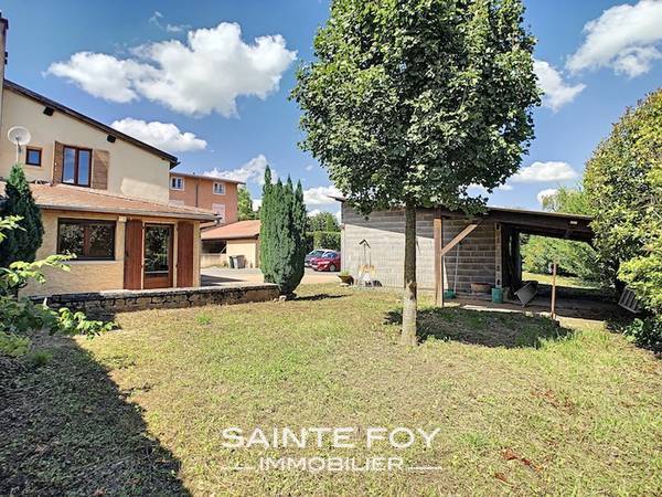 2021535 image3 - Sainte Foy Immobilier - Ce sont des agences immobilières dans l'Ouest Lyonnais spécialisées dans la location de maison ou d'appartement et la vente de propriété de prestige.