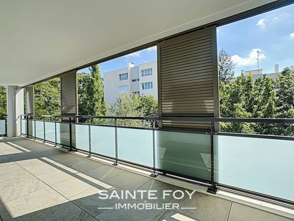 2021548 image7 - Sainte Foy Immobilier - Ce sont des agences immobilières dans l'Ouest Lyonnais spécialisées dans la location de maison ou d'appartement et la vente de propriété de prestige.