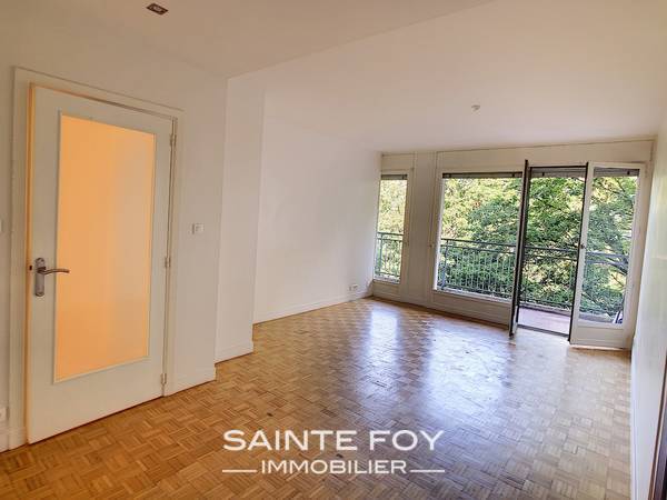2021502 image2 - Sainte Foy Immobilier - Ce sont des agences immobilières dans l'Ouest Lyonnais spécialisées dans la location de maison ou d'appartement et la vente de propriété de prestige.