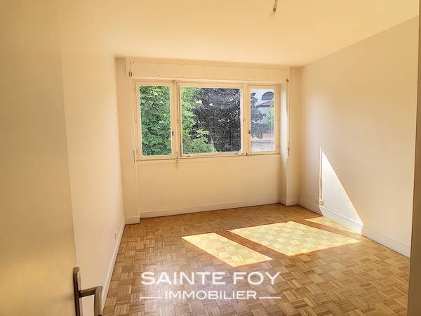 2021502 image5 - Sainte Foy Immobilier - Ce sont des agences immobilières dans l'Ouest Lyonnais spécialisées dans la location de maison ou d'appartement et la vente de propriété de prestige.