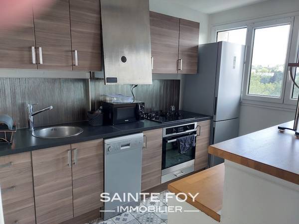 2021531 image3 - Sainte Foy Immobilier - Ce sont des agences immobilières dans l'Ouest Lyonnais spécialisées dans la location de maison ou d'appartement et la vente de propriété de prestige.