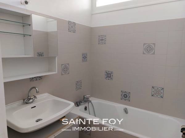 2021523 image3 - Sainte Foy Immobilier - Ce sont des agences immobilières dans l'Ouest Lyonnais spécialisées dans la location de maison ou d'appartement et la vente de propriété de prestige.