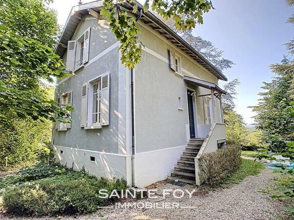 2021562 image8 - Sainte Foy Immobilier - Ce sont des agences immobilières dans l'Ouest Lyonnais spécialisées dans la location de maison ou d'appartement et la vente de propriété de prestige.