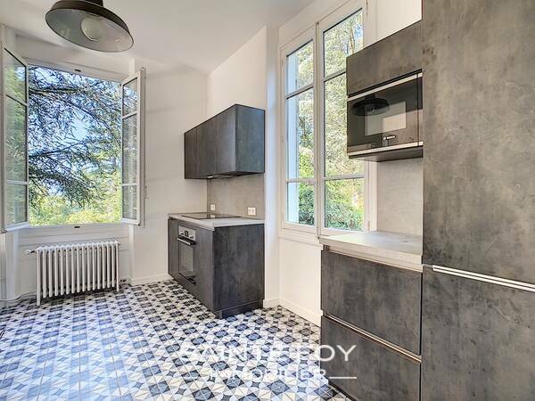 2021562 image3 - Sainte Foy Immobilier - Ce sont des agences immobilières dans l'Ouest Lyonnais spécialisées dans la location de maison ou d'appartement et la vente de propriété de prestige.