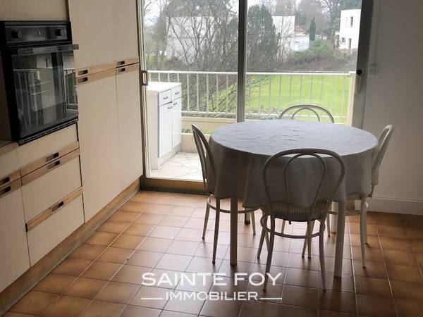 2021112 image6 - Sainte Foy Immobilier - Ce sont des agences immobilières dans l'Ouest Lyonnais spécialisées dans la location de maison ou d'appartement et la vente de propriété de prestige.