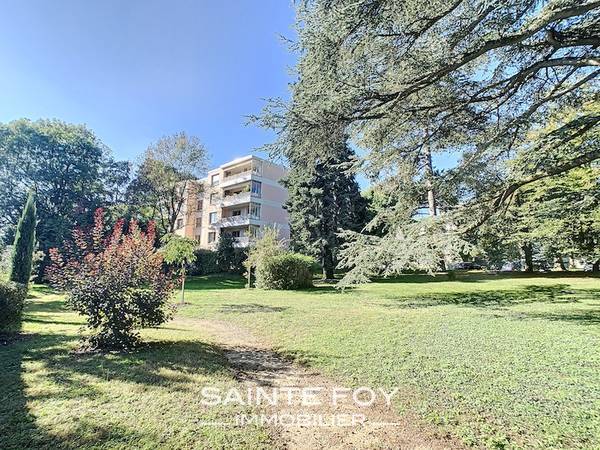 2021599 image9 - Sainte Foy Immobilier - Ce sont des agences immobilières dans l'Ouest Lyonnais spécialisées dans la location de maison ou d'appartement et la vente de propriété de prestige.