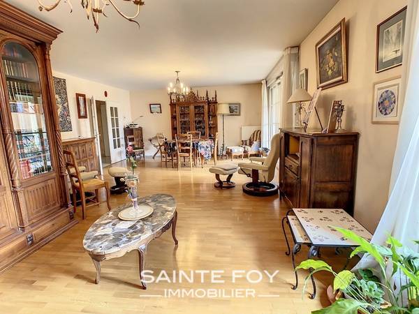 2021582 image8 - Sainte Foy Immobilier - Ce sont des agences immobilières dans l'Ouest Lyonnais spécialisées dans la location de maison ou d'appartement et la vente de propriété de prestige.