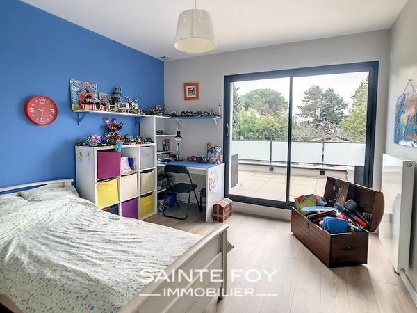 2021605 image5 - Sainte Foy Immobilier - Ce sont des agences immobilières dans l'Ouest Lyonnais spécialisées dans la location de maison ou d'appartement et la vente de propriété de prestige.