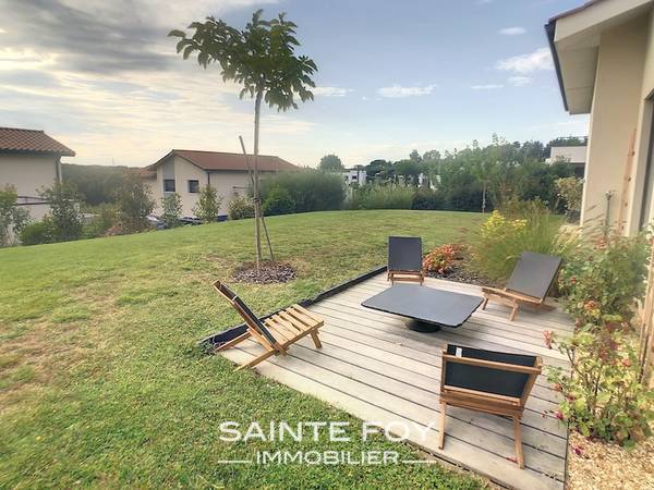 2021605 image9 - Sainte Foy Immobilier - Ce sont des agences immobilières dans l'Ouest Lyonnais spécialisées dans la location de maison ou d'appartement et la vente de propriété de prestige.