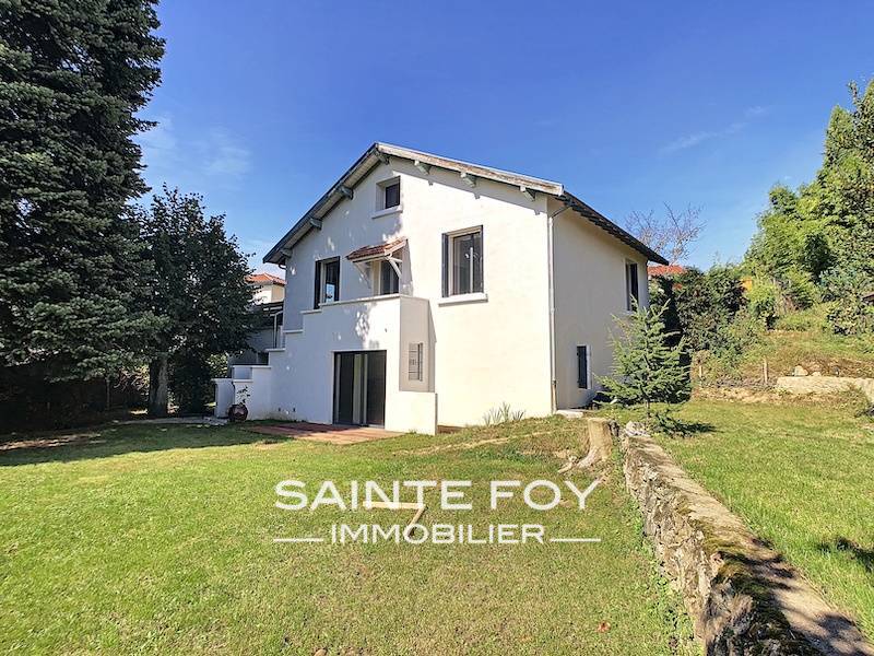 2021620 image1 - Sainte Foy Immobilier - Ce sont des agences immobilières dans l'Ouest Lyonnais spécialisées dans la location de maison ou d'appartement et la vente de propriété de prestige.