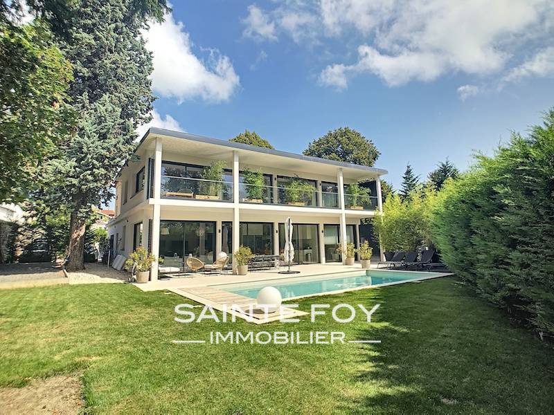 118069 image1 - Sainte Foy Immobilier - Ce sont des agences immobilières dans l'Ouest Lyonnais spécialisées dans la location de maison ou d'appartement et la vente de propriété de prestige.