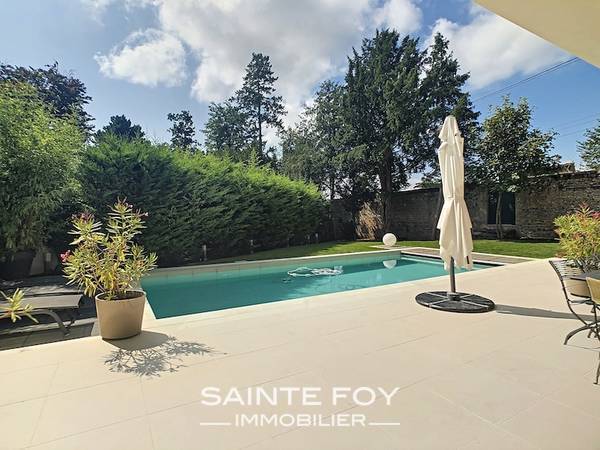 118069 image10 - Sainte Foy Immobilier - Ce sont des agences immobilières dans l'Ouest Lyonnais spécialisées dans la location de maison ou d'appartement et la vente de propriété de prestige.