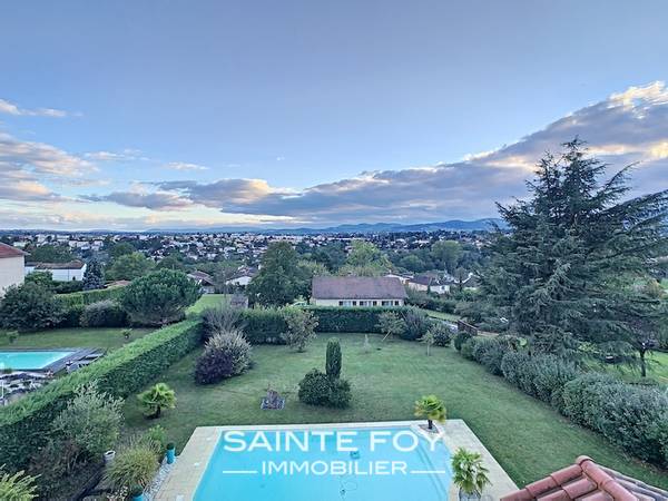 2021665 image8 - Sainte Foy Immobilier - Ce sont des agences immobilières dans l'Ouest Lyonnais spécialisées dans la location de maison ou d'appartement et la vente de propriété de prestige.