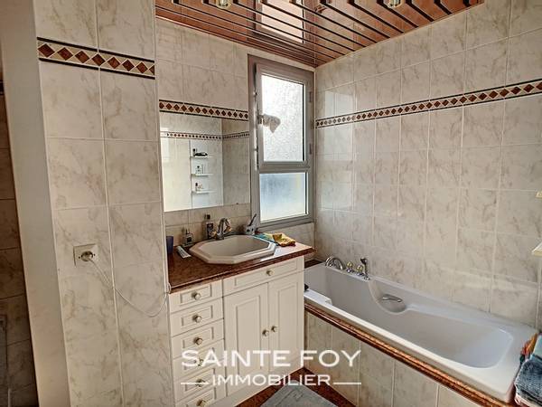 2021678 image5 - Sainte Foy Immobilier - Ce sont des agences immobilières dans l'Ouest Lyonnais spécialisées dans la location de maison ou d'appartement et la vente de propriété de prestige.