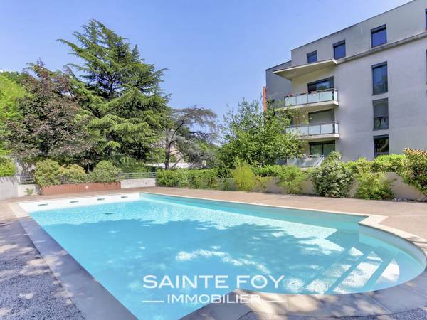 2021694 image10 - Sainte Foy Immobilier - Ce sont des agences immobilières dans l'Ouest Lyonnais spécialisées dans la location de maison ou d'appartement et la vente de propriété de prestige.