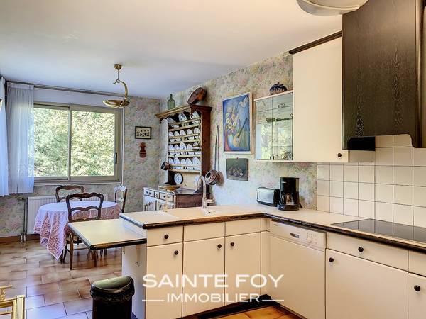2021683 image4 - Sainte Foy Immobilier - Ce sont des agences immobilières dans l'Ouest Lyonnais spécialisées dans la location de maison ou d'appartement et la vente de propriété de prestige.