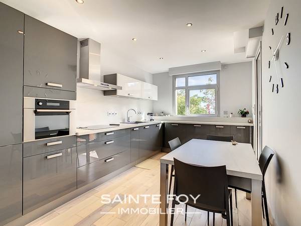 2021338 image4 - Sainte Foy Immobilier - Ce sont des agences immobilières dans l'Ouest Lyonnais spécialisées dans la location de maison ou d'appartement et la vente de propriété de prestige.