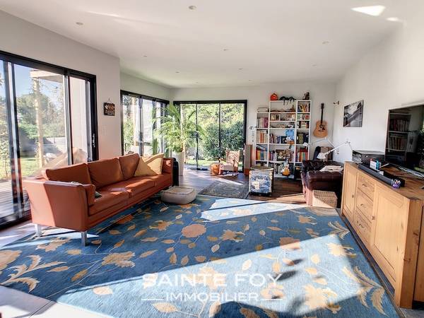 118480 image2 - Sainte Foy Immobilier - Ce sont des agences immobilières dans l'Ouest Lyonnais spécialisées dans la location de maison ou d'appartement et la vente de propriété de prestige.