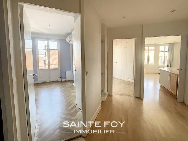 2021740 image3 - Sainte Foy Immobilier - Ce sont des agences immobilières dans l'Ouest Lyonnais spécialisées dans la location de maison ou d'appartement et la vente de propriété de prestige.