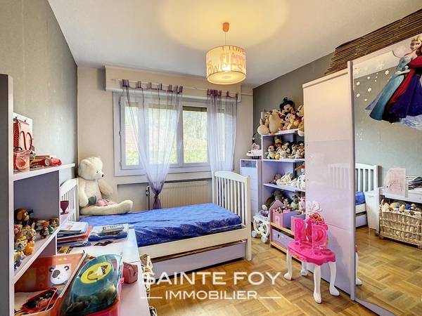 2021742 image8 - Sainte Foy Immobilier - Ce sont des agences immobilières dans l'Ouest Lyonnais spécialisées dans la location de maison ou d'appartement et la vente de propriété de prestige.