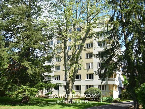 2021698 image8 - Sainte Foy Immobilier - Ce sont des agences immobilières dans l'Ouest Lyonnais spécialisées dans la location de maison ou d'appartement et la vente de propriété de prestige.