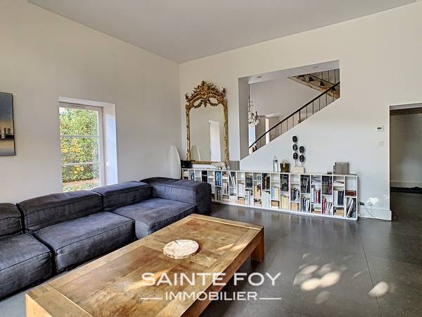 2021744 image2 - Sainte Foy Immobilier - Ce sont des agences immobilières dans l'Ouest Lyonnais spécialisées dans la location de maison ou d'appartement et la vente de propriété de prestige.