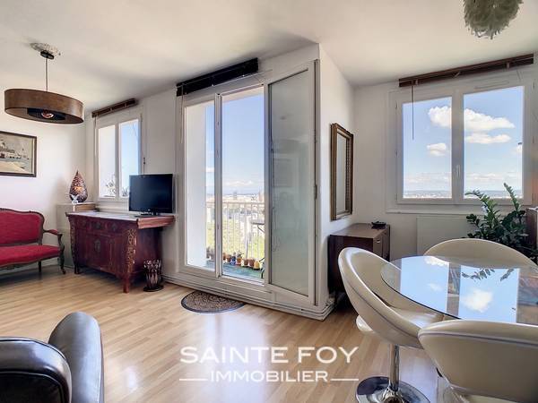 2021626 image2 - Sainte Foy Immobilier - Ce sont des agences immobilières dans l'Ouest Lyonnais spécialisées dans la location de maison ou d'appartement et la vente de propriété de prestige.