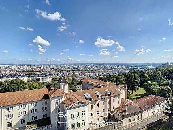2021626 image10 - Sainte Foy Immobilier - Ce sont des agences immobilières dans l'Ouest Lyonnais spécialisées dans la location de maison ou d'appartement et la vente de propriété de prestige.