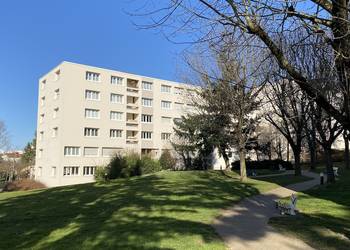 2021745 image1 - Sainte Foy Immobilier - Ce sont des agences immobilières dans l'Ouest Lyonnais spécialisées dans la location de maison ou d'appartement et la vente de propriété de prestige.