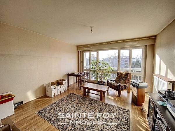 2021745 image4 - Sainte Foy Immobilier - Ce sont des agences immobilières dans l'Ouest Lyonnais spécialisées dans la location de maison ou d'appartement et la vente de propriété de prestige.