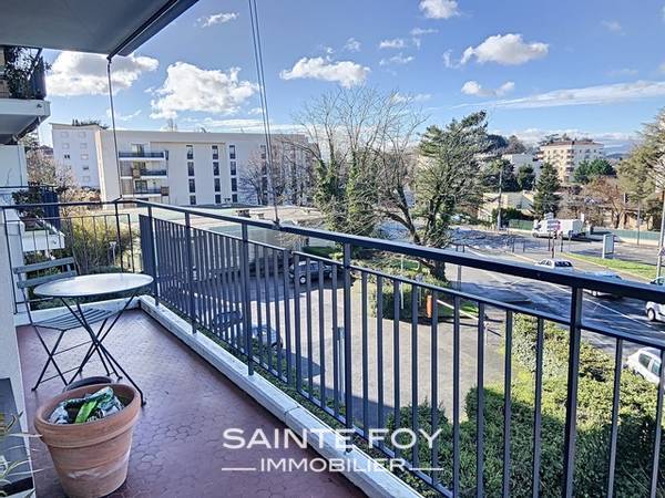 2021719 image3 - Sainte Foy Immobilier - Ce sont des agences immobilières dans l'Ouest Lyonnais spécialisées dans la location de maison ou d'appartement et la vente de propriété de prestige.