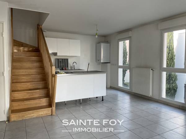 2021798 image2 - Sainte Foy Immobilier - Ce sont des agences immobilières dans l'Ouest Lyonnais spécialisées dans la location de maison ou d'appartement et la vente de propriété de prestige.