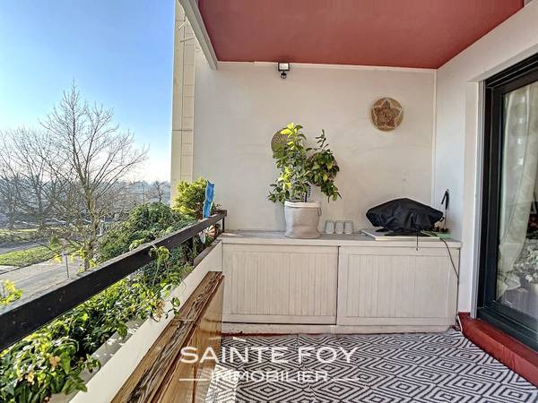 2021805 image7 - Sainte Foy Immobilier - Ce sont des agences immobilières dans l'Ouest Lyonnais spécialisées dans la location de maison ou d'appartement et la vente de propriété de prestige.