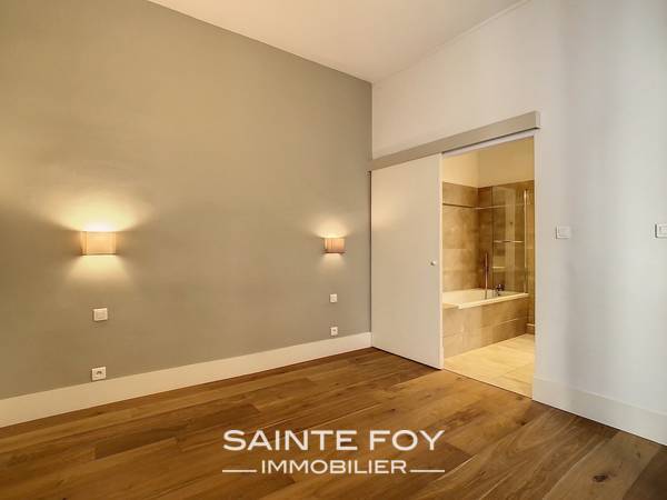 2021842 image7 - Sainte Foy Immobilier - Ce sont des agences immobilières dans l'Ouest Lyonnais spécialisées dans la location de maison ou d'appartement et la vente de propriété de prestige.