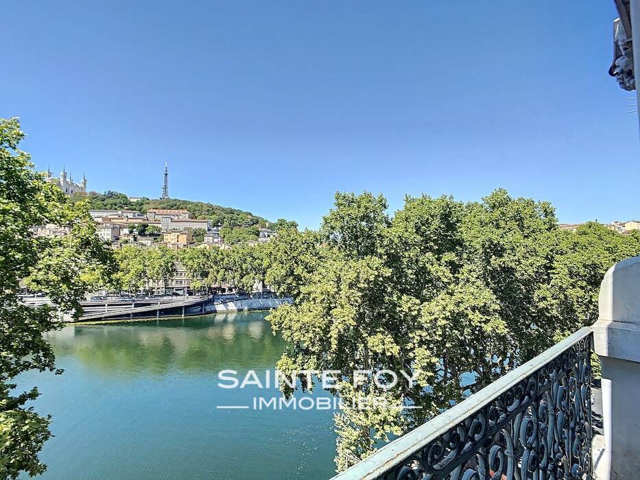 2021842 image1 - Sainte Foy Immobilier - Ce sont des agences immobilières dans l'Ouest Lyonnais spécialisées dans la location de maison ou d'appartement et la vente de propriété de prestige.
