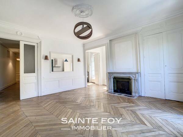 2021842 image2 - Sainte Foy Immobilier - Ce sont des agences immobilières dans l'Ouest Lyonnais spécialisées dans la location de maison ou d'appartement et la vente de propriété de prestige.