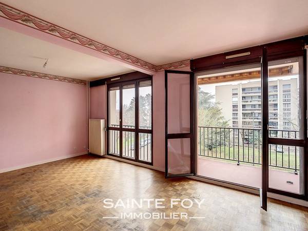 2021832 image2 - Sainte Foy Immobilier - Ce sont des agences immobilières dans l'Ouest Lyonnais spécialisées dans la location de maison ou d'appartement et la vente de propriété de prestige.