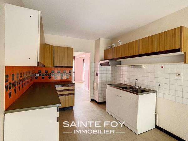 2021832 image7 - Sainte Foy Immobilier - Ce sont des agences immobilières dans l'Ouest Lyonnais spécialisées dans la location de maison ou d'appartement et la vente de propriété de prestige.