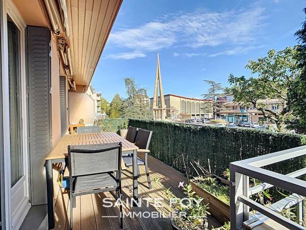 2021852 image2 - Sainte Foy Immobilier - Ce sont des agences immobilières dans l'Ouest Lyonnais spécialisées dans la location de maison ou d'appartement et la vente de propriété de prestige.