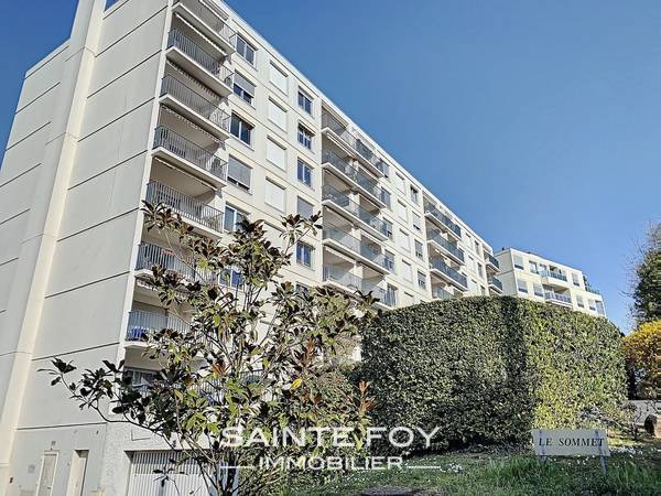 2021869 image10 - Sainte Foy Immobilier - Ce sont des agences immobilières dans l'Ouest Lyonnais spécialisées dans la location de maison ou d'appartement et la vente de propriété de prestige.