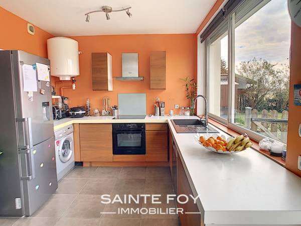 2021862 image2 - Sainte Foy Immobilier - Ce sont des agences immobilières dans l'Ouest Lyonnais spécialisées dans la location de maison ou d'appartement et la vente de propriété de prestige.
