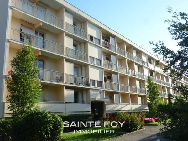 2021764 image10 - Sainte Foy Immobilier - Ce sont des agences immobilières dans l'Ouest Lyonnais spécialisées dans la location de maison ou d'appartement et la vente de propriété de prestige.
