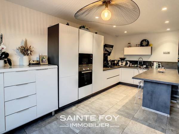 2019873 image3 - Sainte Foy Immobilier - Ce sont des agences immobilières dans l'Ouest Lyonnais spécialisées dans la location de maison ou d'appartement et la vente de propriété de prestige.