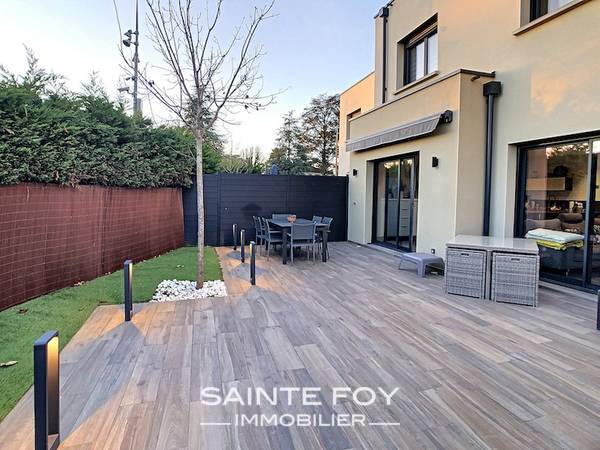 2019873 image7 - Sainte Foy Immobilier - Ce sont des agences immobilières dans l'Ouest Lyonnais spécialisées dans la location de maison ou d'appartement et la vente de propriété de prestige.