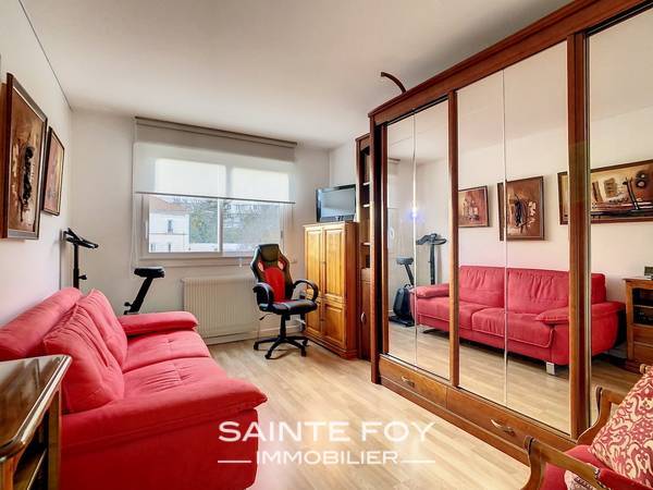 2021860 image8 - Sainte Foy Immobilier - Ce sont des agences immobilières dans l'Ouest Lyonnais spécialisées dans la location de maison ou d'appartement et la vente de propriété de prestige.