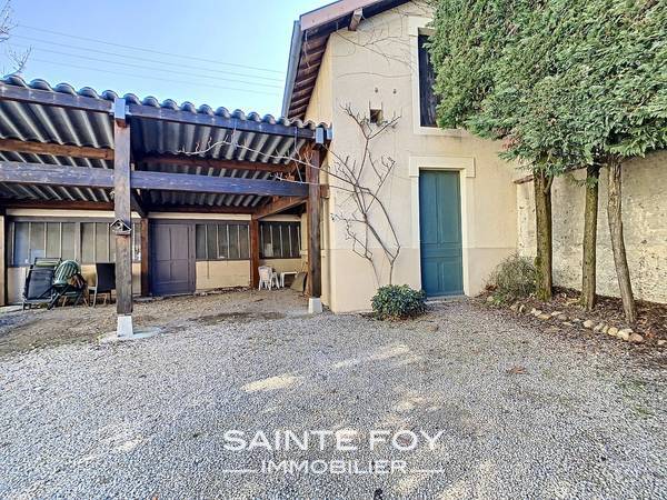 2020734 image8 - Sainte Foy Immobilier - Ce sont des agences immobilières dans l'Ouest Lyonnais spécialisées dans la location de maison ou d'appartement et la vente de propriété de prestige.